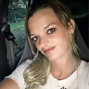 Meet your Posher, Amy ann